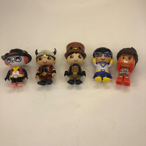 Lot Of Mixed Character Figures & Toys Including Mickey Mouse Doc McStuffins Mini - Picture 5 of 11